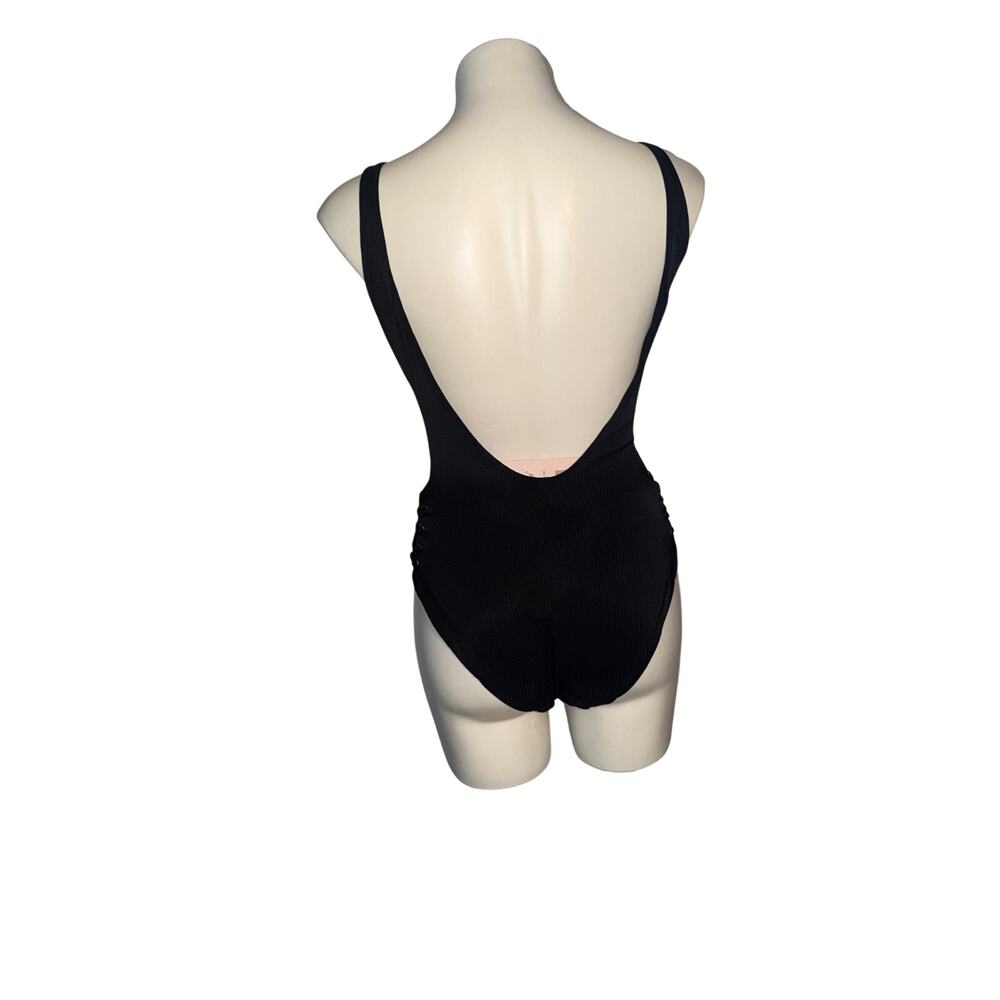 YMI women’s new chasing waterfall ribbed lace up swimsuit - Picture 4 of 9